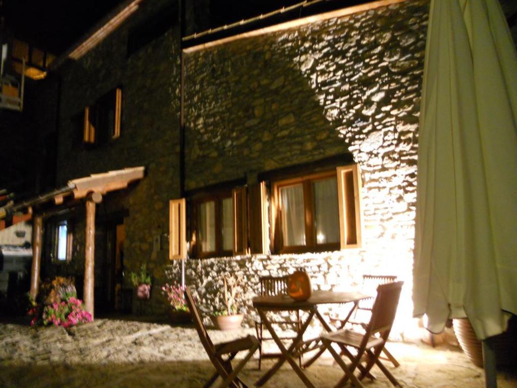 Gasthaus Casa Insol Denuy Exterior foto